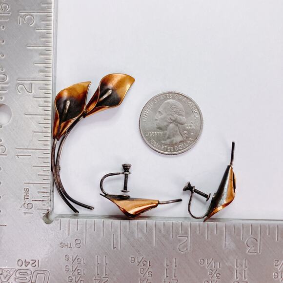 Vintage Signed Stuart Nye Sterling Copper Calla Lily Brooch Earrings Set - Picture 10 of 10